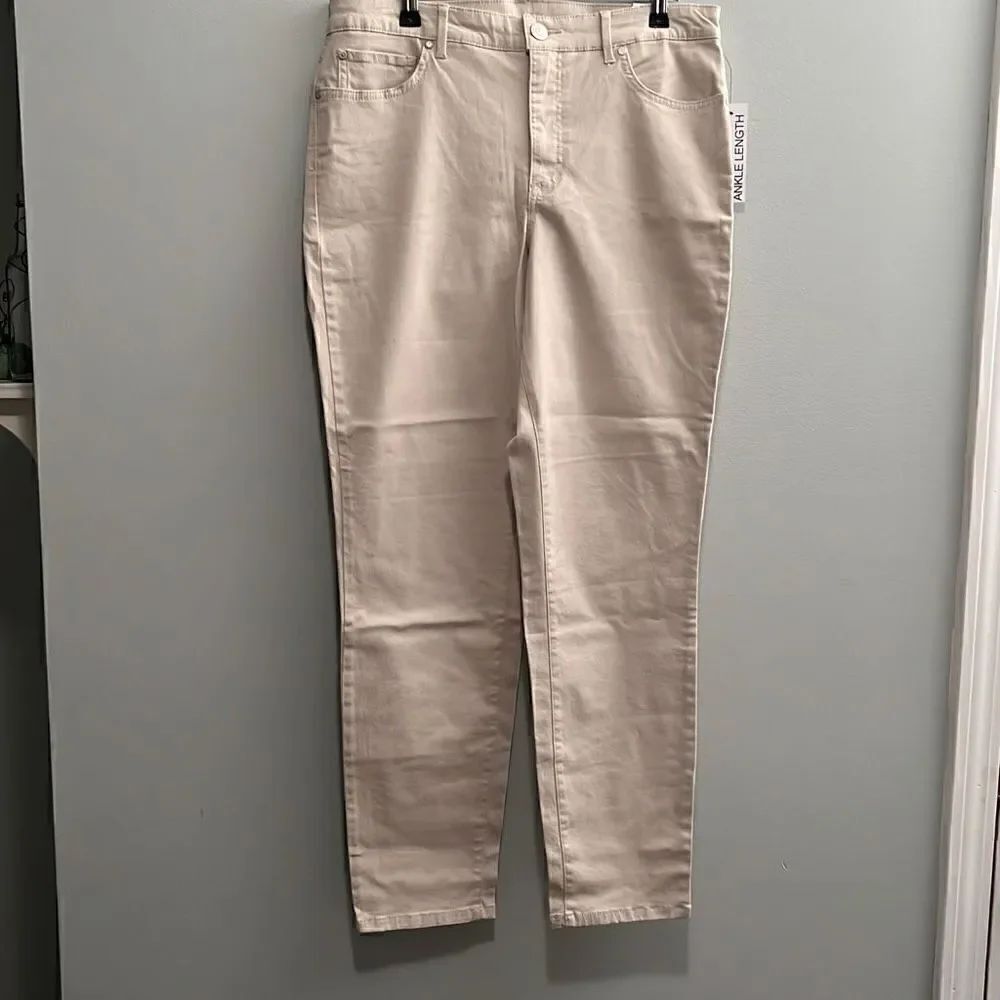 Hannah Women's Ankle Length Narrow Pants Sits Natural Waist Sands of Time